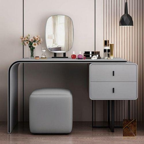 Aura Smoked Ombre Vanity